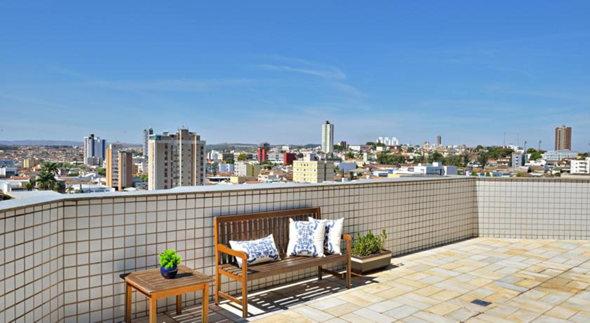 Hotel Plaza Flat 4*