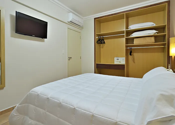 Plaza Inn Flat Araxa