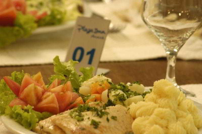 Hotel Plaza Flat 4*