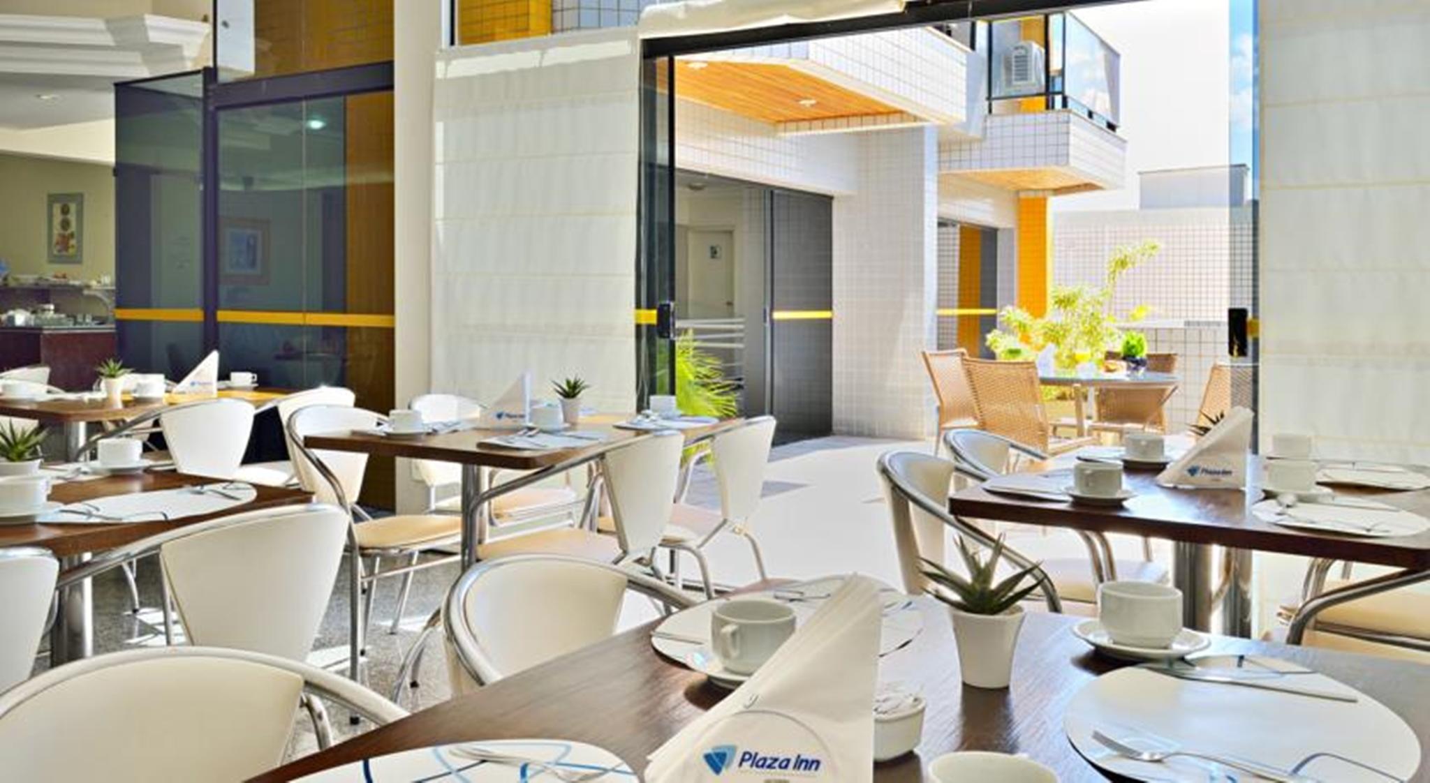 Plaza Flat Hotel