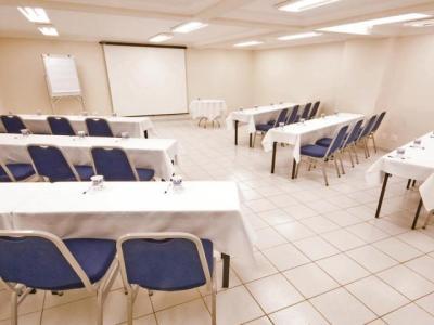 Plaza Flat 4*