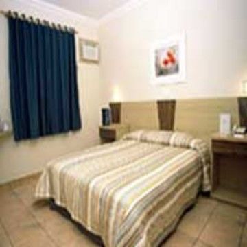 Plaza Flat Hotel 4*